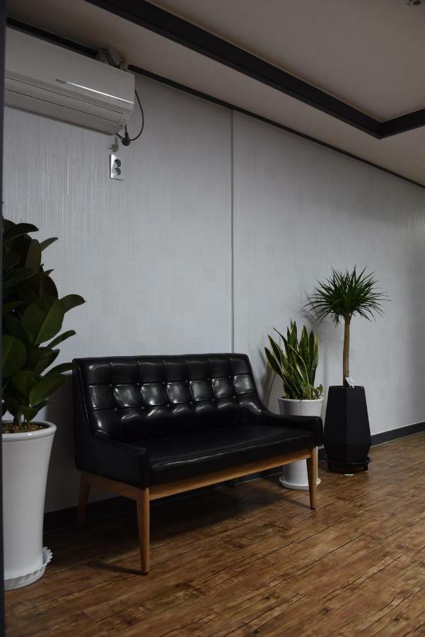 We Home Guesthouse Incheon Exterior foto